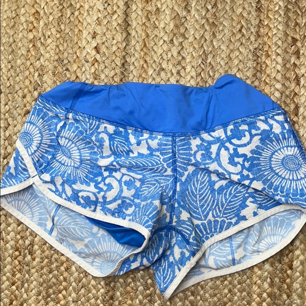 Lulu speed Short- Size 6